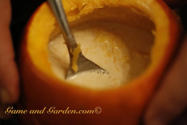 Perfect Pumpkin Pie "Pioneer Style"