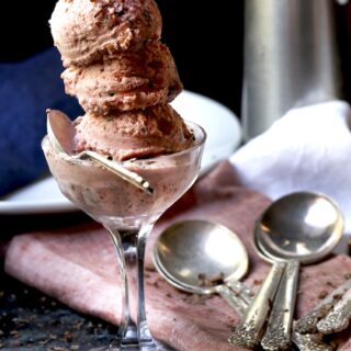 strawberry chocolate chip homemade ice cream