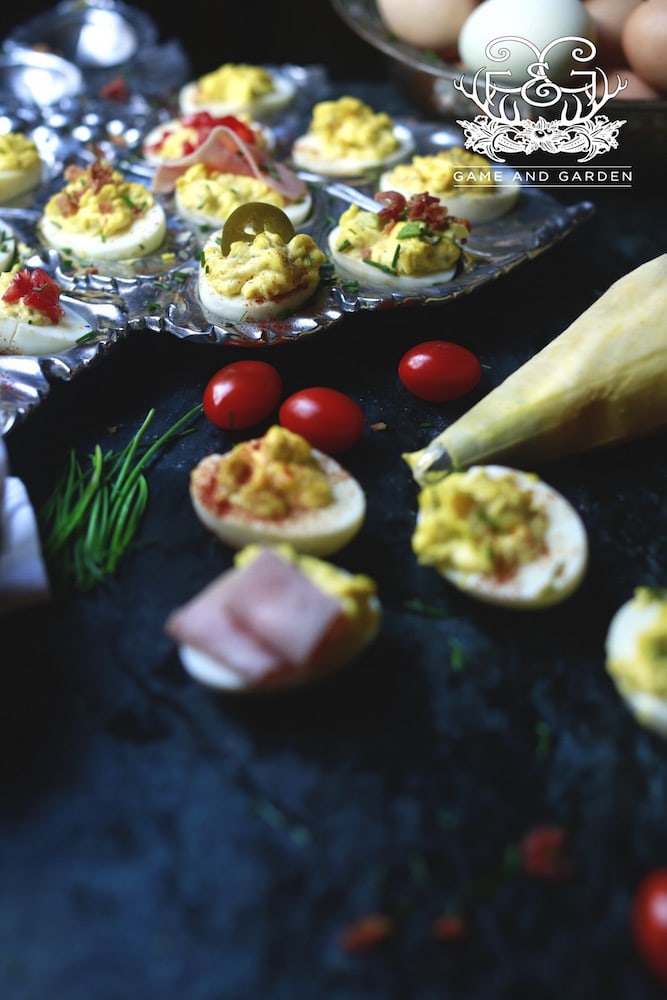 If you want a little heat to your deviled egg, add a pickled jalapeño!!