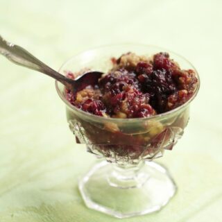 Blackberry crumble with fresh blackberries