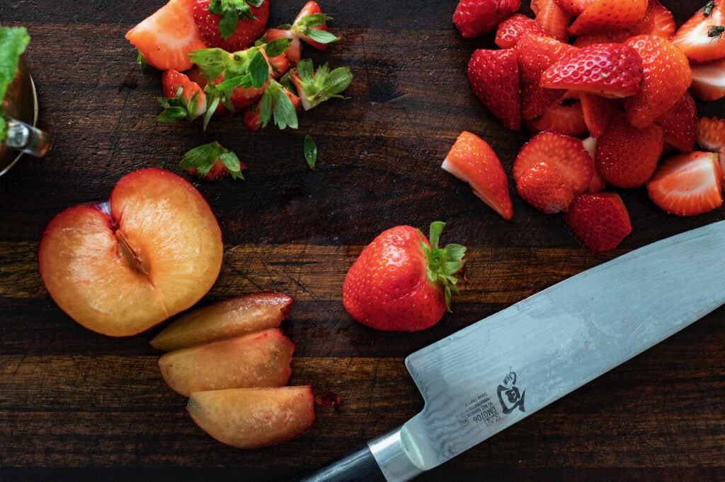 strawberry and other fruit slices for making fruit spread